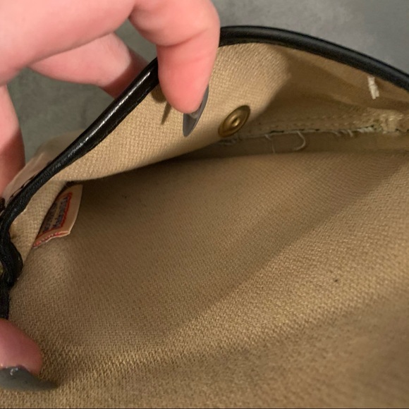 EUC Dooney & Bourke Dot Wristlet- needs cleaning - Picture 3 of 4